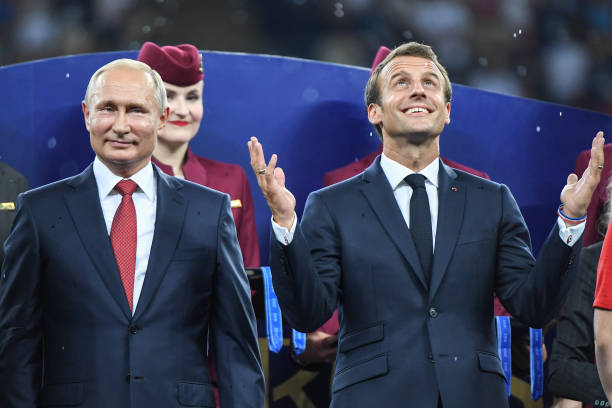 杯充当了 杯充当了